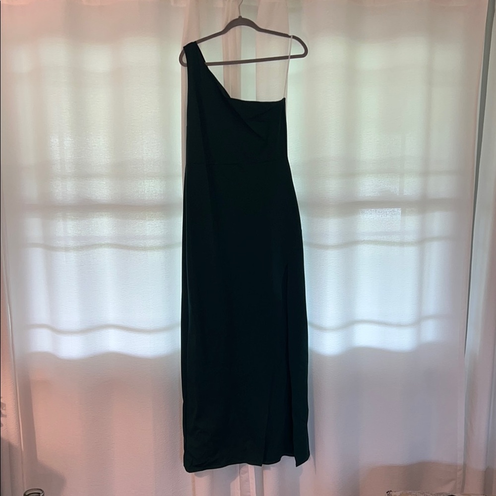 Elegant Dark Green One-Shoulder Dress